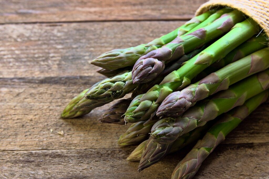 green-asparagus-7984151_1280